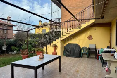 Villino a Schiera in vendita, Via Taro, Mentana