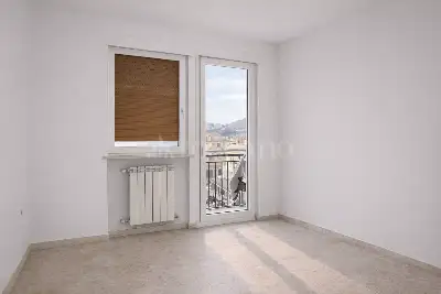 Casa in vendita, Via Piacenza, Genova