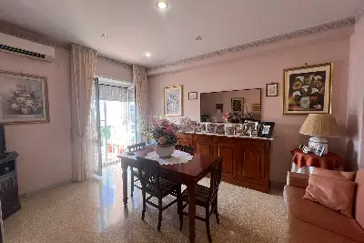 Casa in vendita, Via dei Carraresi, Roma