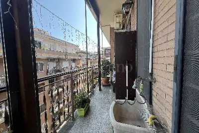 Casa in vendita, Via Ugo Falena, Roma