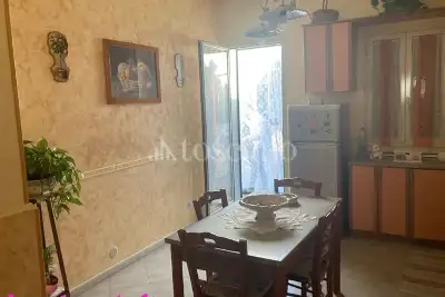 Palazzo in vendita, Via Cavallaro, Catania