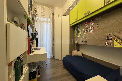 Casa in vendita, Via Solari, Milano