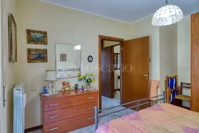 Casa in vendita, Via A. Manzoni, Brusimpiano