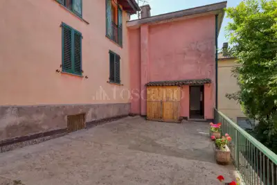 Casa Indipendente in vendita, Via Mazzini, Porto Ceresio
