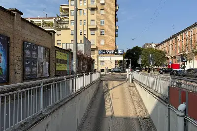 Box in vendita, Via Carlo Vittadini, Milano