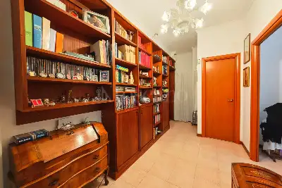 Casa in vendita, Via Teognide, Roma