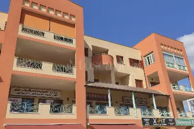 Negozio in vendita, Viale Aldo Moro 365, Olbia, Olbia