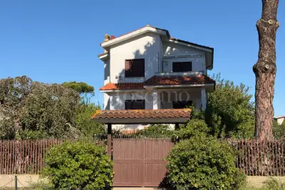 Villa in vendita, Via Fertilia, Fiumicino