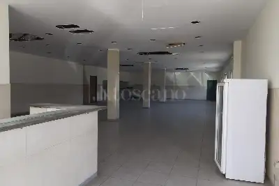 Negozio in affitto, Via Lazio, Orte