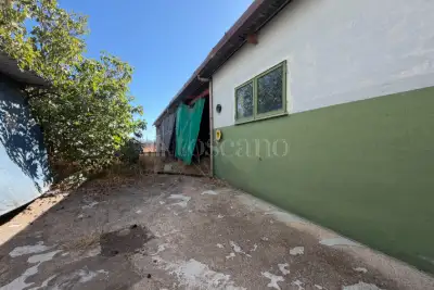 Capannone in vendita, Via Angola, Olbia