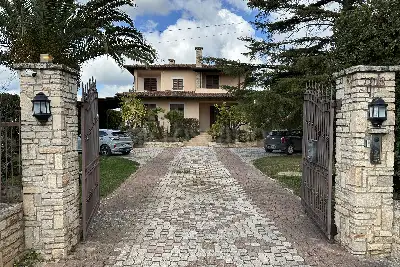 Casale in vendita, Via Castel del Monte, Corato