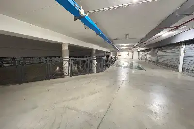 Box in vendita, Via Michele Carcani, Roma