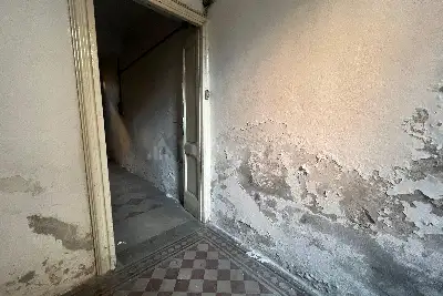 Magazzino in vendita, Via Mentana, Como