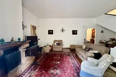 Villino a Schiera in vendita, Via Salvatore Quasimodo, Aci Catena