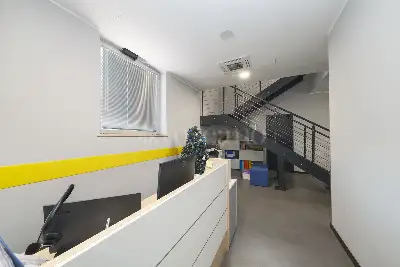 Stabile Uso Ufficio in vendita, Via Tiburtina , Roma