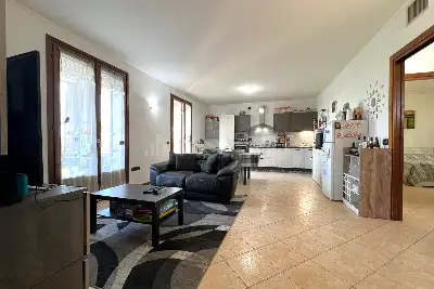 Casa in vendita, Via Castelletto, Pozzolengo