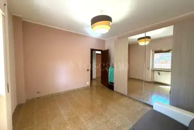 Casa in vendita, Via Baveno, Roma