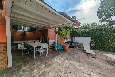 Villa in vendita, Via Cossuzio Menelao, Roma