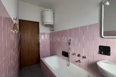 Casa in vendita, Via Carlo Marx, Prato