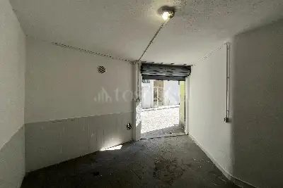 Box in vendita, Via Angelo Inganni, Milano