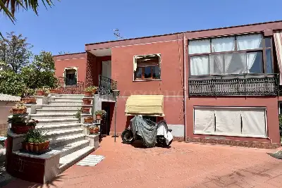 Villa in vendita, Via Antonino di Sangiuliano, Sant'Agata li Battiati