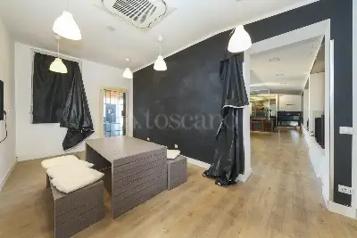 Attività Commerciale in vendita, Via Galla Placidia, Roma