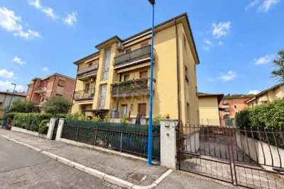 Casa in vendita, Via Francesco Salodini, Brescia