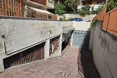 Box in vendita, Via Delle Dalie , Santa Marinella