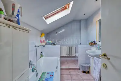 Casa in vendita, Via Dante, Marchirolo