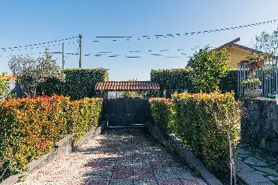 Villa in vendita, Via Lucio Piccolo, Zafferana Etnea