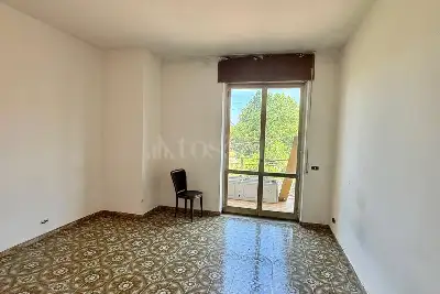 Palazzo in vendita, Via Alcide De Gasperi, Grottolella, Grottolella