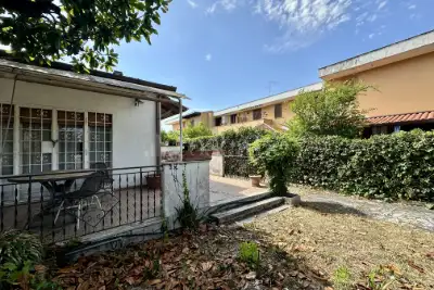 Villa Bifamiliare in vendita, Via dei Lecci, Anzio