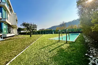 Casa in vendita, Via Catullo, Lonato del Garda