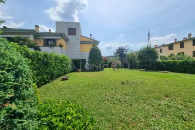 Casa in vendita, Via G. Rossini, Concesio