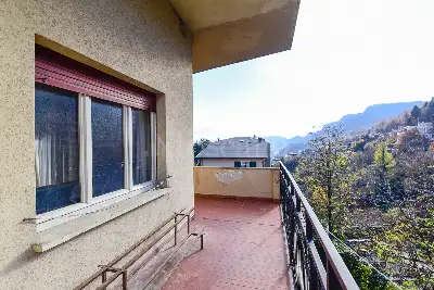Casa in vendita, Via Bellinzona, Como