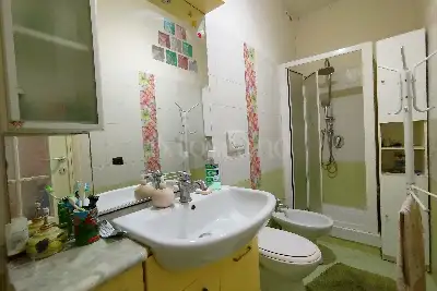 Casa in vendita, Via Montello, Aprilia