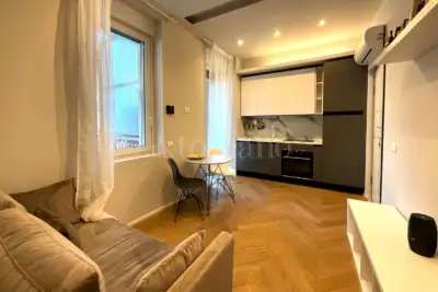 Casa in vendita, Viale Evaristo Stefini, Milano