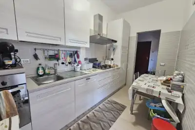 Casa in vendita, Via Lucerna, Pomezia