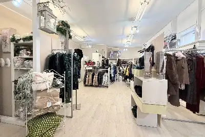 Negozio in vendita, Via Fratelli Fraschini n. 2, Milano