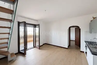 Casa in vendita, Via Salorno, Roma