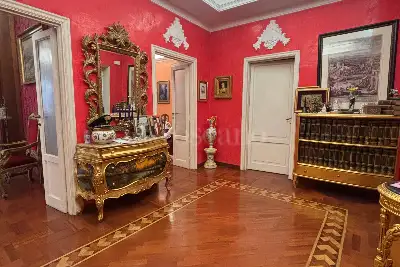 Casa in vendita, Via Farini, Roma