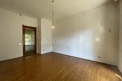 Casa in vendita, Via dei Ciclamini, Milano