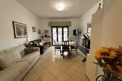 Casa in vendita, Via Olanda, Pomezia