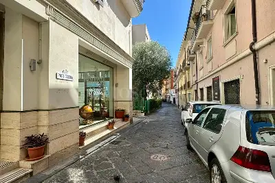 Box in vendita, Vicolo Sapienza - Avellino , Avellino