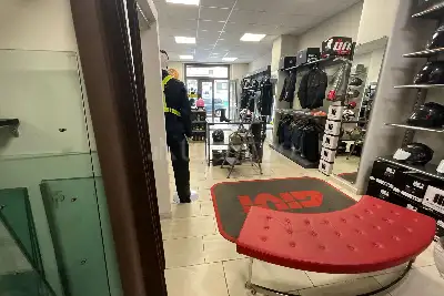 Negozio in vendita, VIA MONSERRATO , Catania