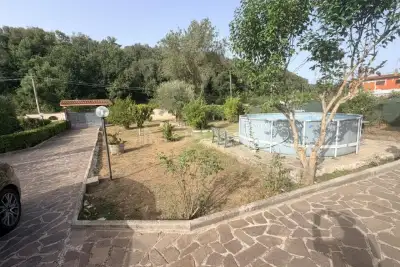Villa in vendita, Via Acqua Solfa, Aprilia