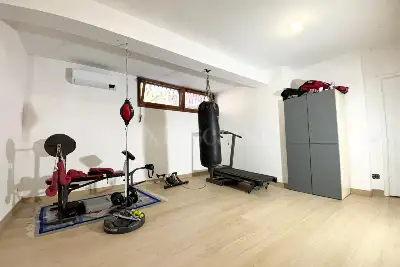 Villino a Schiera in vendita, Via Francesco Bartolomeo Rastrelli, Roma