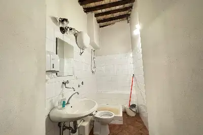 Laboratorio in vendita, Via San Pietro, Siena, Siena