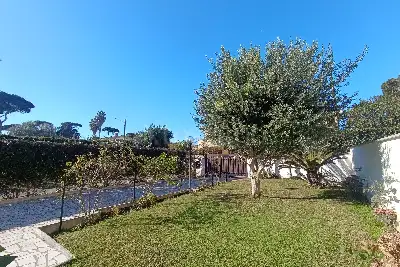 Villa Bifamiliare in vendita, Viale delle Querce, Anzio