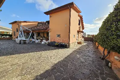 Villa Bifamiliare in vendita, Via Mar dei Coralli, Pomezia